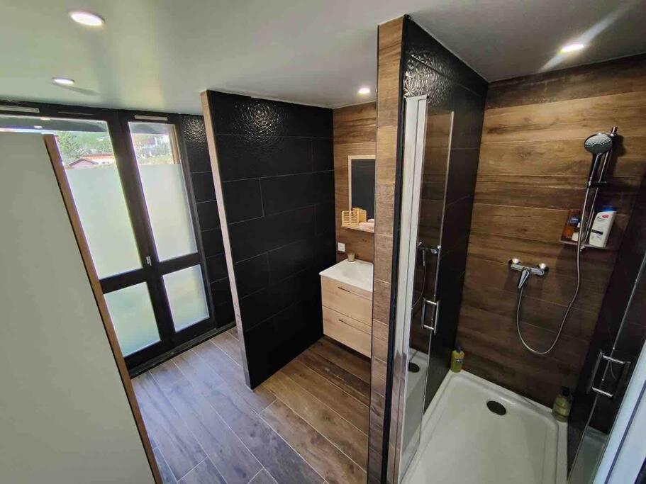 Appartement Cocooning Entierement Renove Les Angles  Bagian luar foto