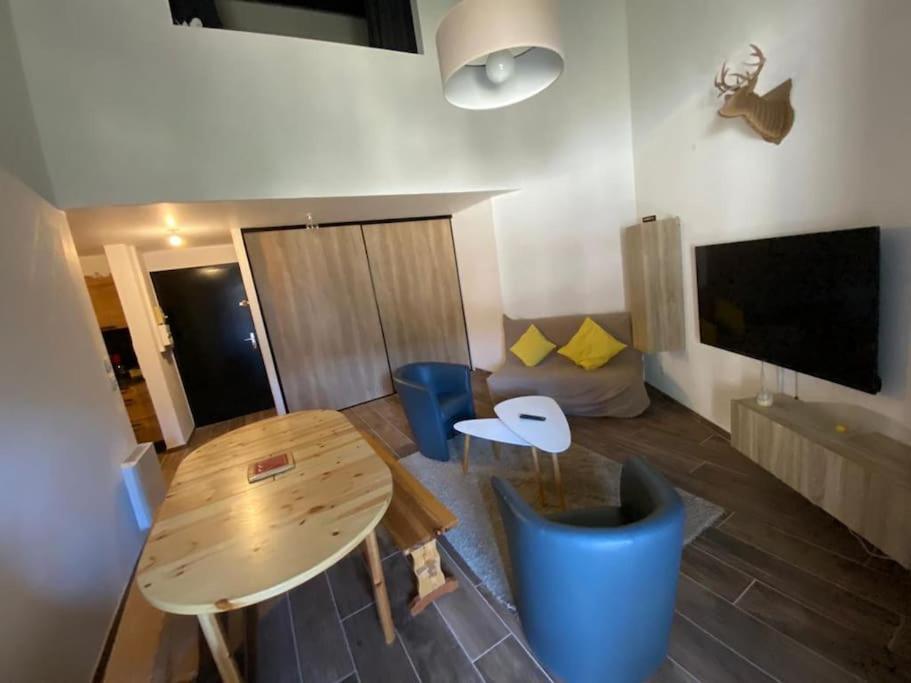 Appartement Cocooning Entierement Renove Les Angles  Bagian luar foto
