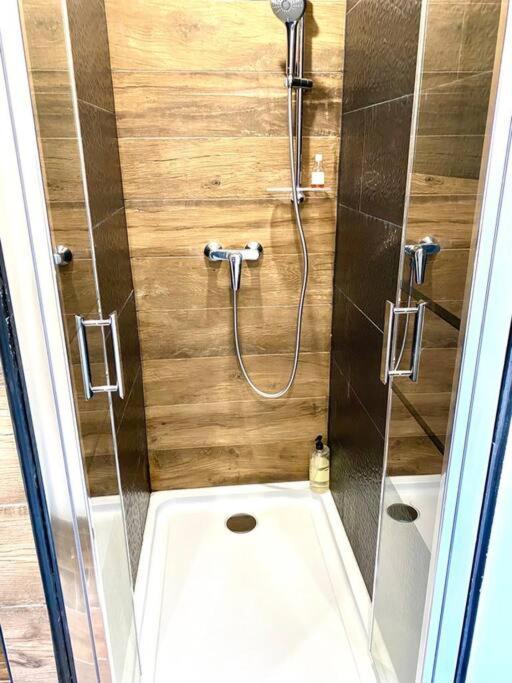 Appartement Cocooning Entierement Renove Les Angles  Bagian luar foto