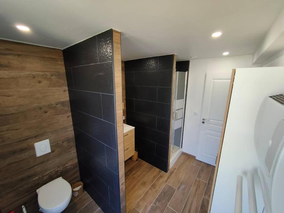 Appartement Cocooning Entierement Renove Les Angles  Bagian luar foto